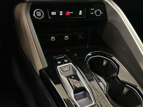 Used 2025 Audi Q5 Premium Plus w/ Premium Plus AWD/4WD image 29