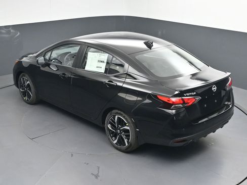 Used 2025 Nissan Versa SR w/ Trunk Package FWD image 34