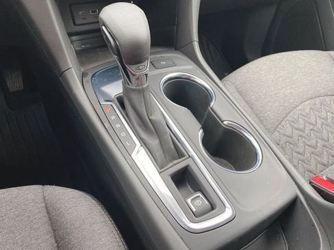 Used 2023 Chevrolet Equinox LT FWD image 15