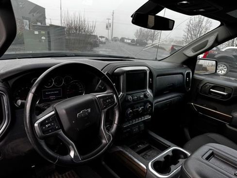 Used 2021 Chevrolet Silverado 1500 LT Trail Boss w/ Bed Protection Package image 9