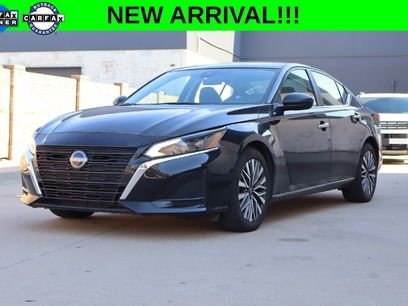 Used 2025 Nissan Altima 2.5 SV