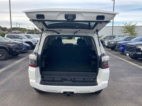 Certified 2023 Toyota 4Runner SR5 Premium image 7