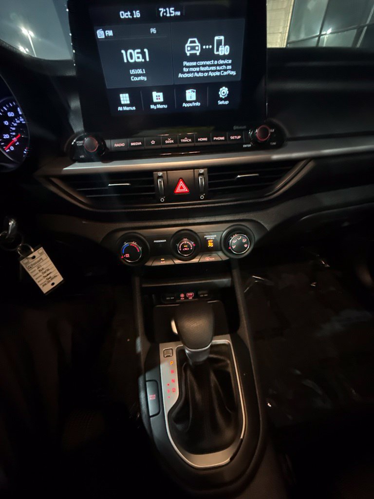 Used 2021 Kia Forte LXS FWD image 18