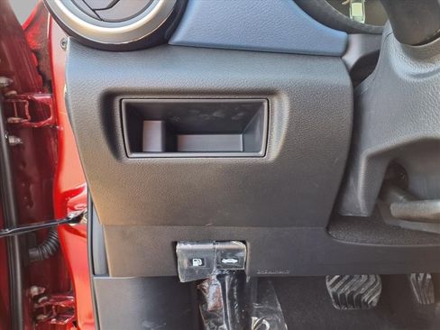 New 2025 Nissan Versa SV w/ Trunk Package FWD image 13