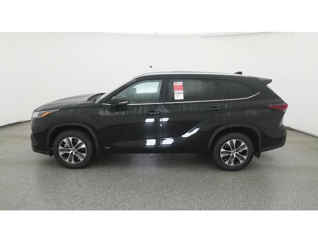 Used 2026 Toyota Highlander XLE AWD/4WD image 5