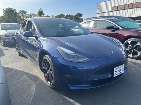 Used 2021 Tesla Model 3 Long Range image 2