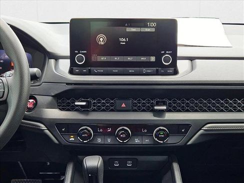 New 2025 Honda Accord SE image 11