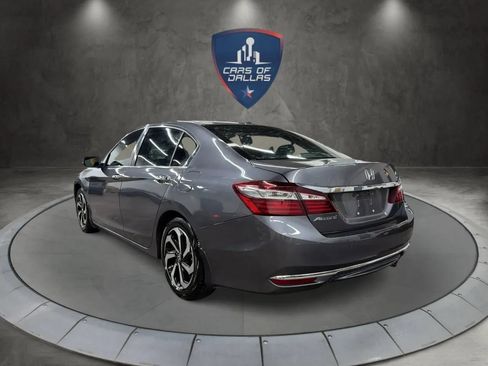 Used 2017 Honda Accord EX image 3