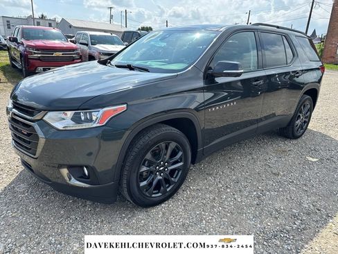 Used 2020 Chevrolet Traverse RS FWD image 2
