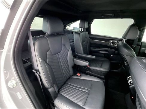 Used 2024 Kia Sorento SX Prestige image 35