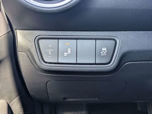 Used 2024 Kia Forte LXS w/ LXS Technology Package image 21