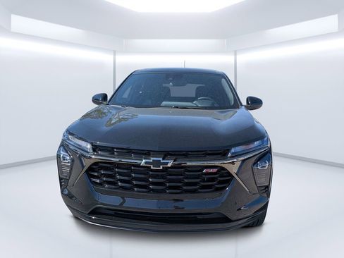 New 2026 Chevrolet Trax RS w/ Driver Confidence Package image 8