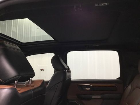 Used 2022 RAM 1500 Limited image 32