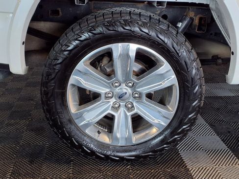 Used 2018 Ford F150 Platinum w/ Equipment Group 701A Luxury image 7