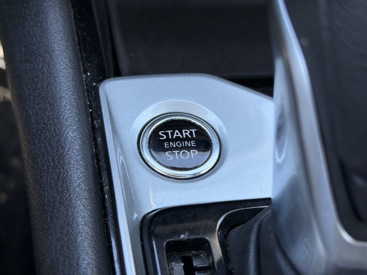Used 2024 Nissan Altima 2.5 SV FWD image 26
