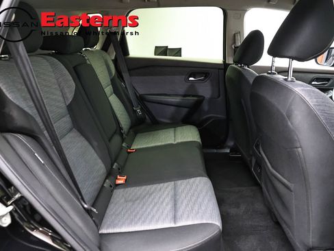 Used 2023 Nissan Rogue SV AWD/4WD image 23