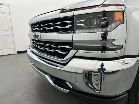 Used 2017 Chevrolet Silverado 1500 LTZ w/ Sport Package AWD/4WD image 26
