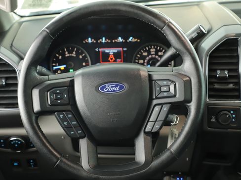 Used 2020 Ford F150 XLT w/ Equipment Group 302A Luxury AWD/4WD image 16