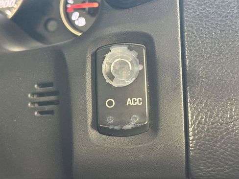 Used 2005 Chevrolet Corvette Convertible w/ Preferred Equipment Group image 25