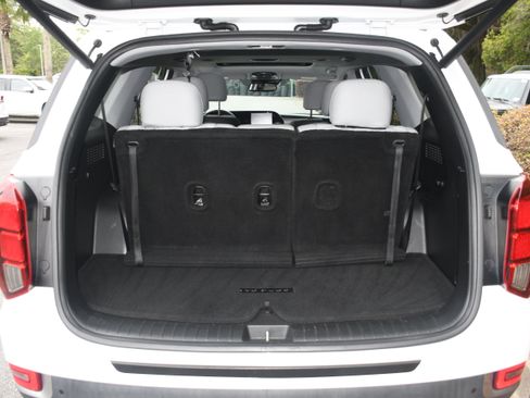 Used 2021 Hyundai Palisade SEL w/ Convenience Package FWD image 18