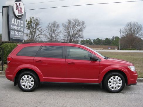 Used 2016 Dodge Journey SE w/ Flexible Seating Group image 8