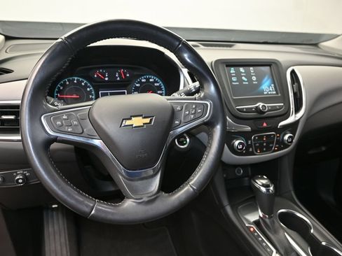 Used 2018 Chevrolet Equinox LT FWD image 23