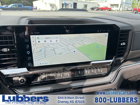 Used 2025 Chevrolet Silverado 1500 ZR2 image 18