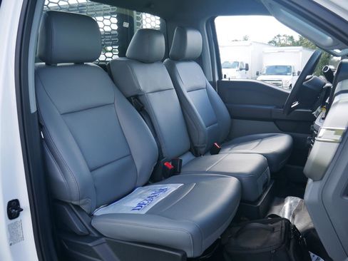 New 2025 Ford F550 2WD Regular Cab Super Duty image 38