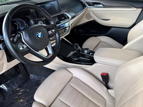 Used 2021 BMW X3 xDrive30e image 9