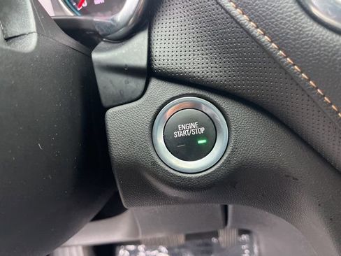 Used 2024 Chevrolet Equinox Premier FWD image 21