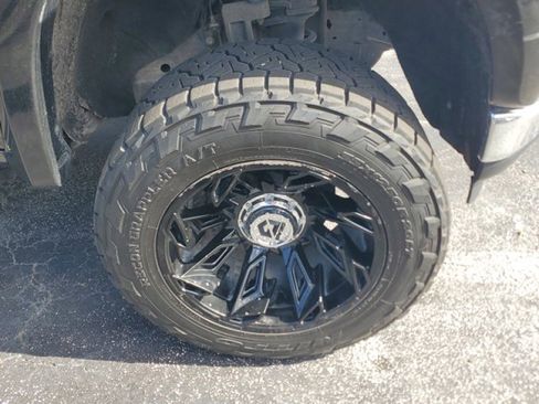 Used 2019 Chevrolet Silverado 1500 LT w/ All-Star Edition AWD/4WD image 9