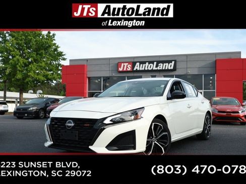 Used 2024 Nissan Altima 2.5 SR FWD image 1