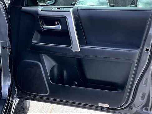 Used 2022 Toyota 4Runner TRD Sport w/ Technology Package RWD image 22