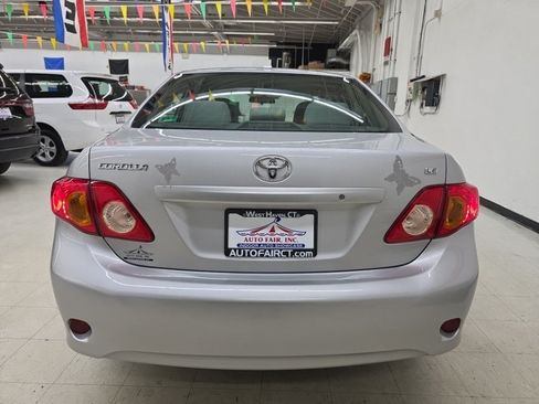 Used 2010 Toyota Corolla LE w/ All Weather Guard Pkg FWD image 5