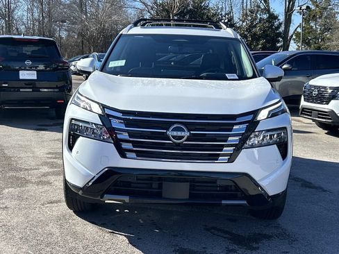 New 2026 Nissan Rogue Platinum w/ Tech Package AWD/4WD image 2