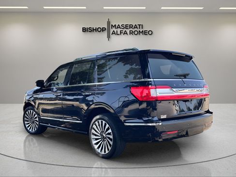 Used 2021 Lincoln Navigator Reserve w/ Luxury Package AWD/4WD image 3