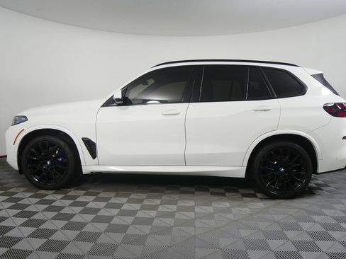 Used 2024 BMW X5 xDrive40i w/ M Sport Package AWD/4WD image 6