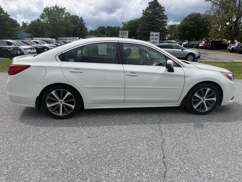 Used 2015 Subaru Legacy 2.5i Limited AWD/4WD image 6