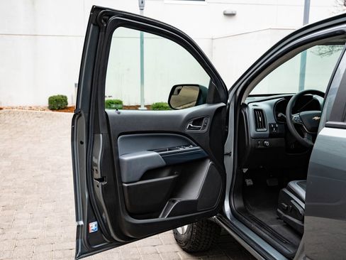 Used 2019 Chevrolet Colorado Z71 RWD image 26