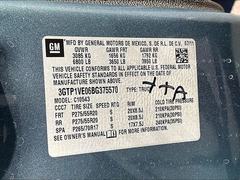 Used 2011 GMC Sierra 1500 SLE w/ Regional Value Package image 17