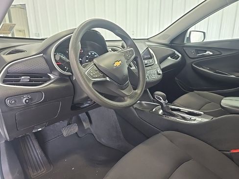Used 2024 Chevrolet Malibu LT image 15