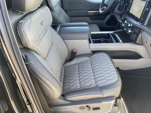 New 2026 Ford F250 Platinum w/ Platinum Plus Package image 32