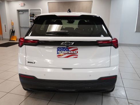 New 2027 Chevrolet Bolt LT w/ Comfort Package FWD image 7