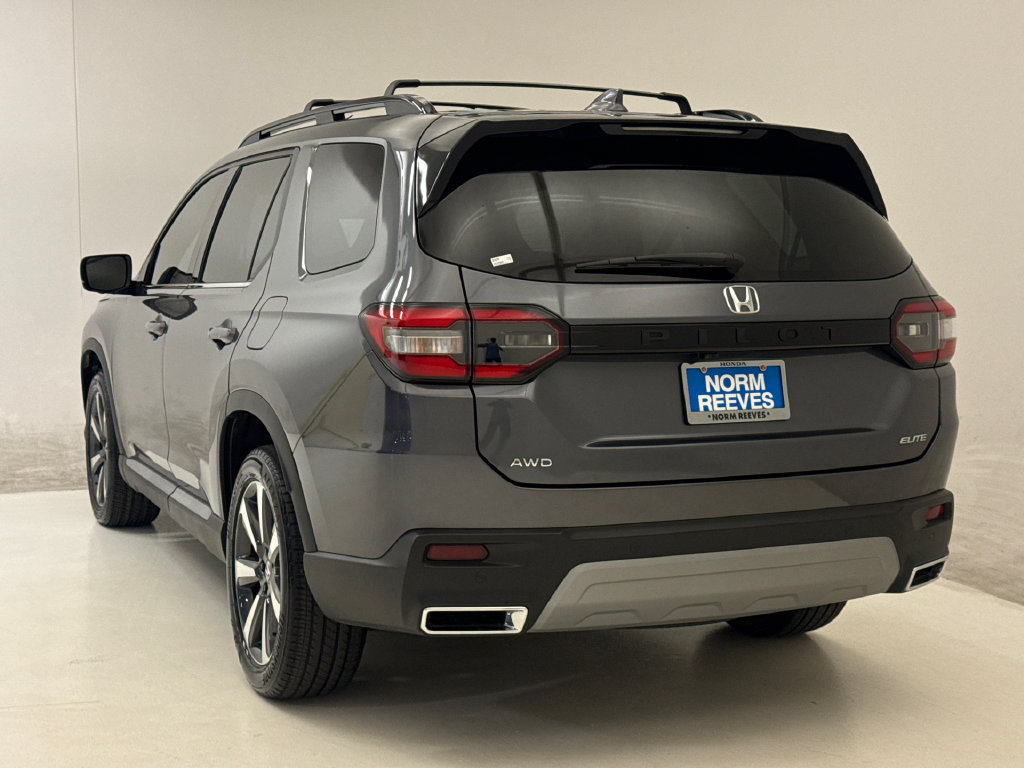 Certified 2025 Honda Pilot Elite image 8