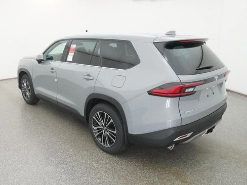 New 2026 Toyota Grand Highlander AWD Hybrid image 5