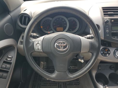 Used 2006 Toyota RAV4 Limited AWD/4WD image 18