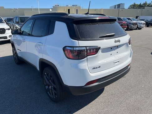 New 2026 Jeep Compass Limited image 5