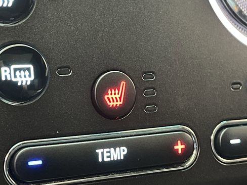 Used 2017 Ford Explorer Sport image 26