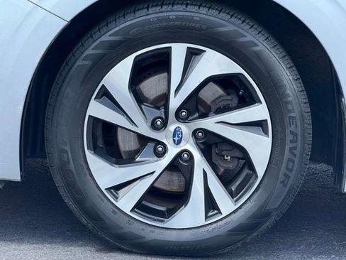 Used 2021 Subaru Legacy Premium image 9