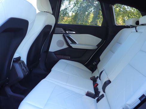 Used 2026 BMW X1 xDrive28i w/ Technology Package image 13